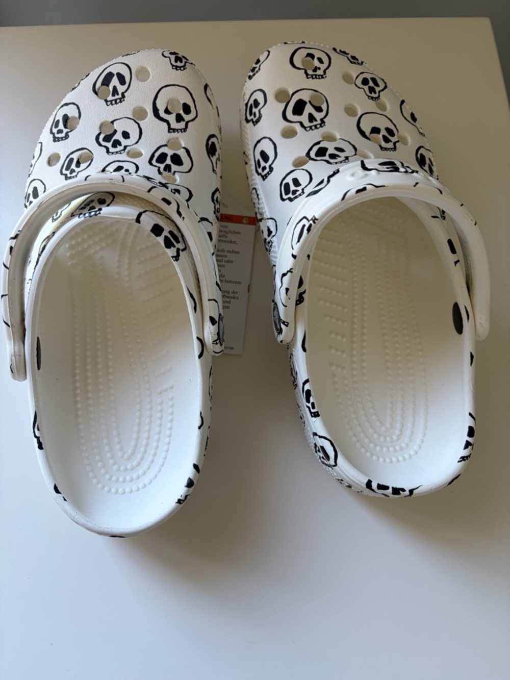 CROCS Skull Classic Clogs - Picture 5 of 9